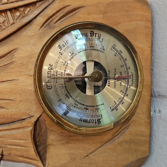 Vintage Hand carved folk Art Wall Clock - Picture 2 of 4